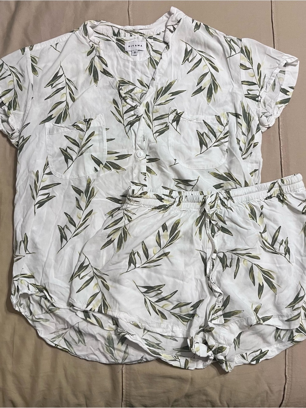 Women's White & Green Piyama Pajama Set